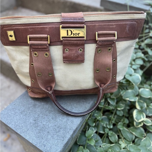 Absolutely stunning vintage Dior handbag canvas and leather signature lining